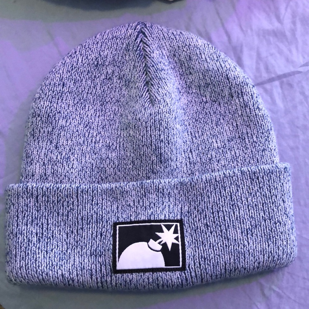 Brand new the hundreds beanie